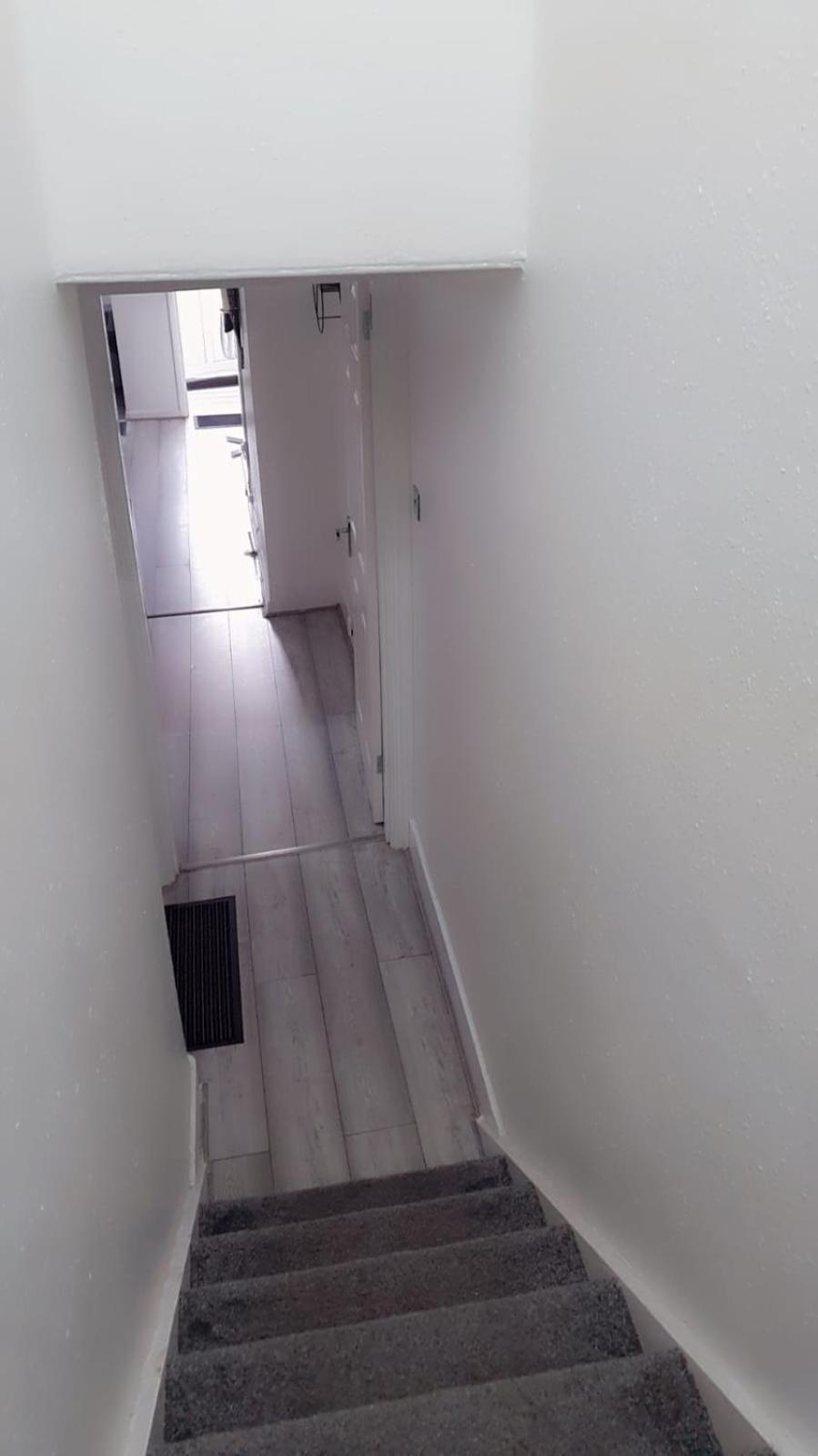 2 Bed 1St Floor Apartment-Own Entrance & Parking Portsmouth Exteriör bild